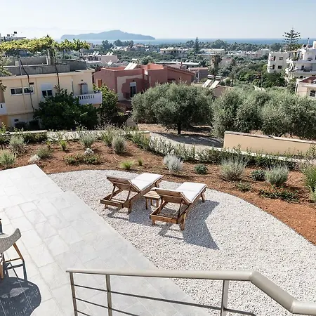 Blue Island Luxury Kato Daratso